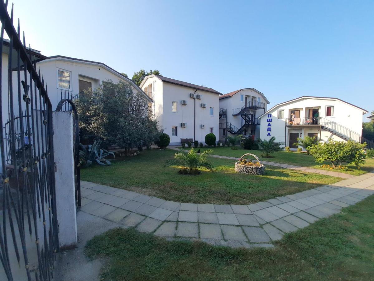 פיזונדה Hotel Pshada מראה חיצוני תמונה